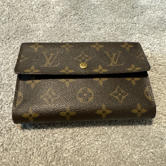 LOUIS VUITTON MONOGRAM PORTE TRESOR INTERNATIONAL WALLET-AUTHENTIC DA - Picture 1 of 7